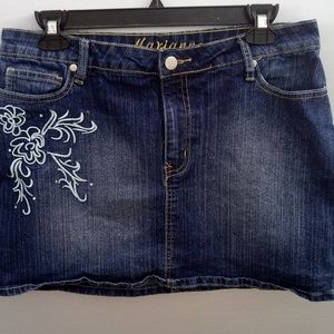 Denim Skirt Size 11/12 (33" W 15" L)